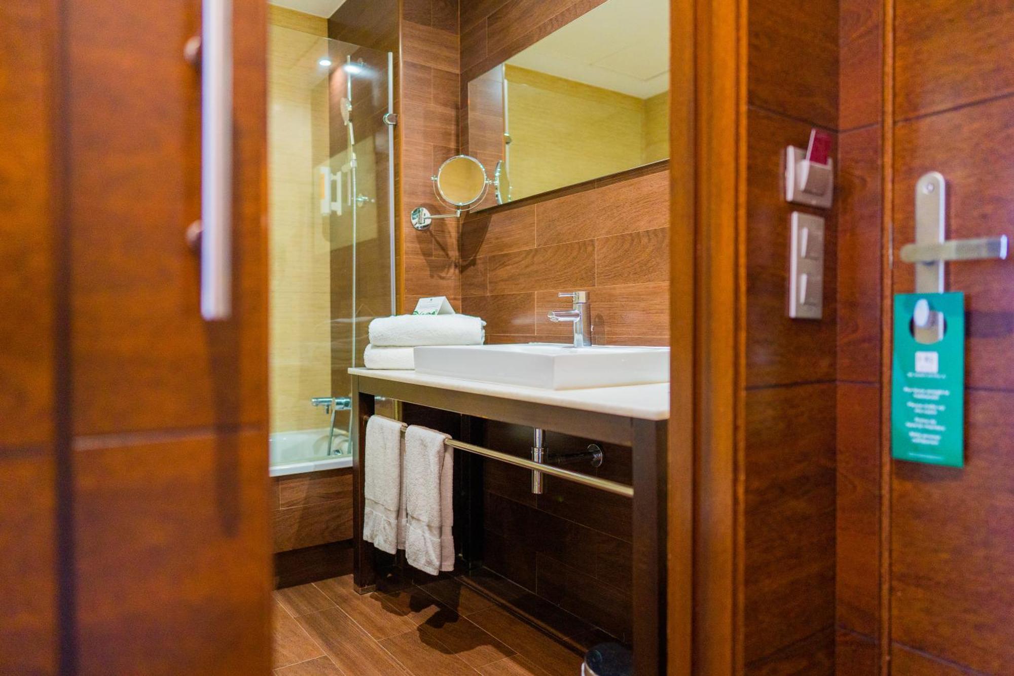 Triple Room,1553791021:JPEG