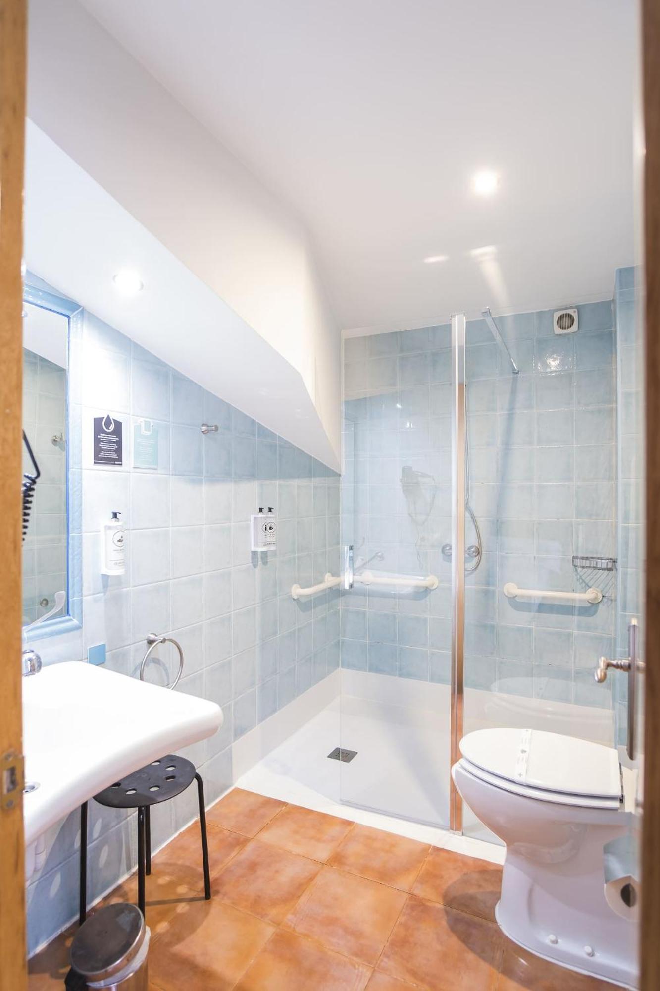Budget Single Room,1596018493:JPEG