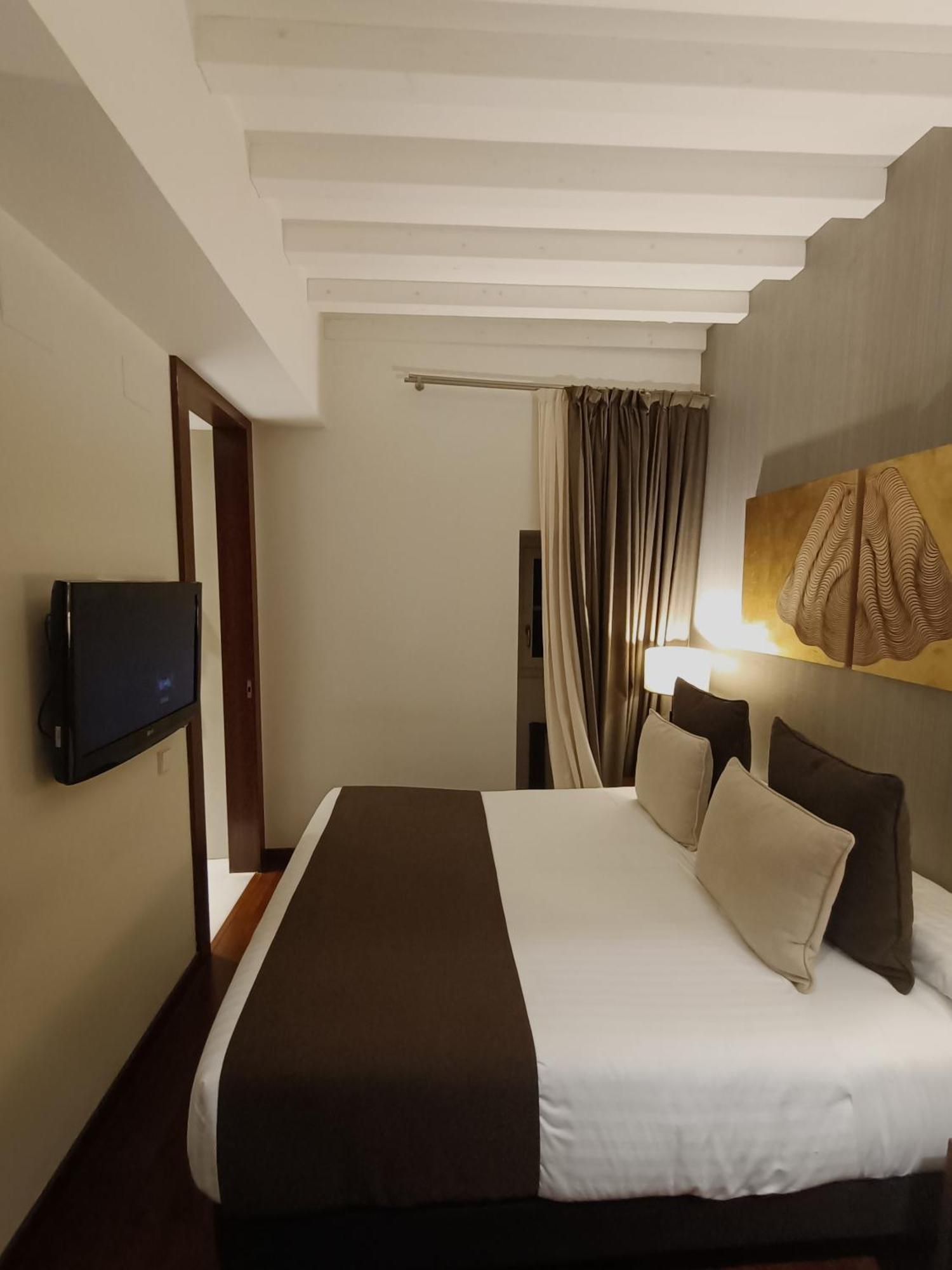 Economy Double Room,1648255645:JPEG